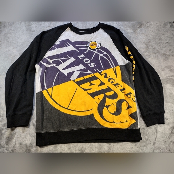 Vintage Los Angeles Lakers NBA Crewneck Sweatshirt Size XLarge Multicolor - Picture 1 of 9
